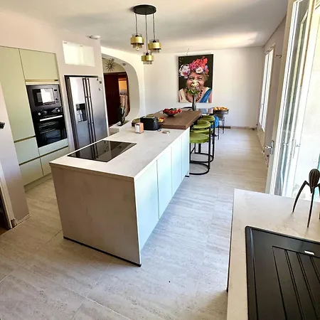 Atypique Avec Piscine 12x6 4 Pour 9 Personnes Proche Golf Dans Parc Arbore *