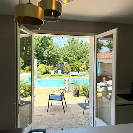 Atypique Avec Piscine 12x6 4 Pour 9 Personnes Proche Golf Dans Parc Arbore