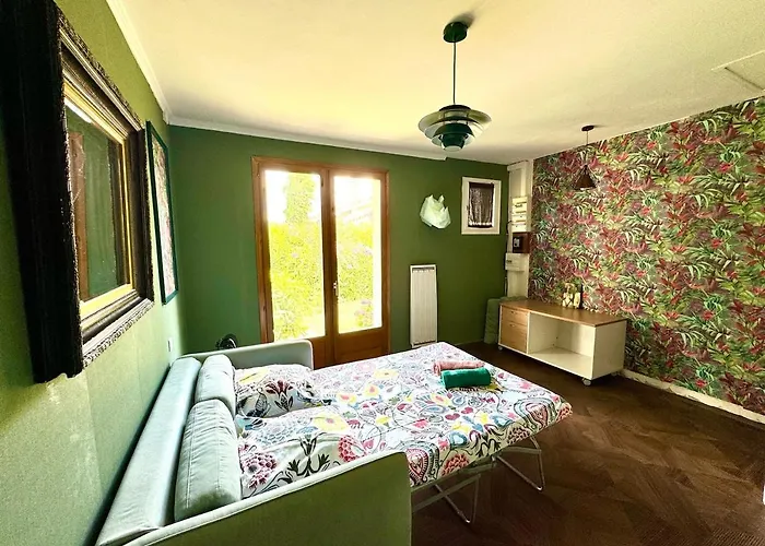 Atypique Avec Piscine 12x6 Cheminee Fdb Proche Du Golf Dans Parc Arbore モントーバン