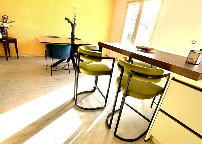 Atypique Avec Piscine 12x6 Cheminee Fdb Proche Du Golf Dans Parc Arbore *